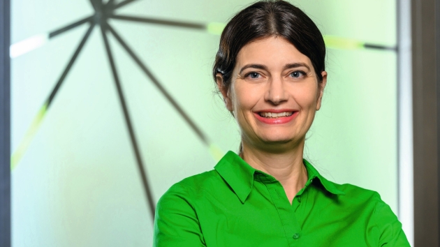 Prof. Dr. Carolin Häussler, EFI, über die Chancen von Quantentechnologien - Prof. Dr. Carolin Häussler ist Mitglied der Expertenkommission Forschung und Innovation (EFI) und seit 2011 Inhaberin des Lehrstuhls für Organisation, Technologiemanagement und Entrepreneurship an der Universität Passau - Quelle: David Ausserhofer
